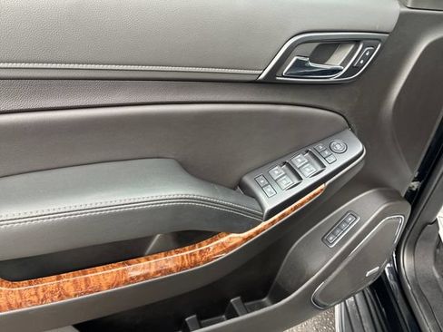 Used 2019 Chevrolet Tahoe Premier AWD/4WD image 12
