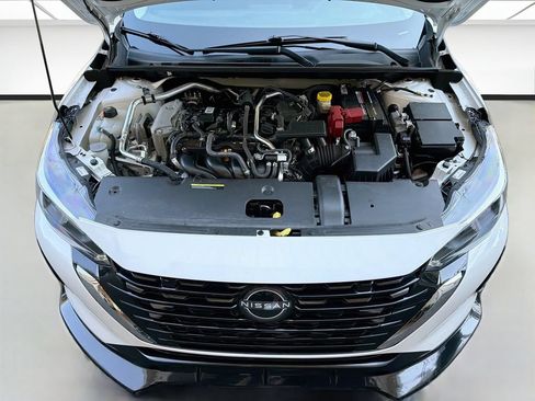 Used 2024 Nissan Sentra SV FWD image 26