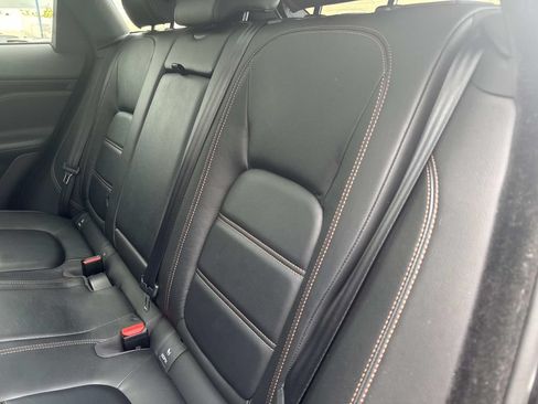 Certified 2020 Jaguar F-PACE Prestige AWD/4WD image 14