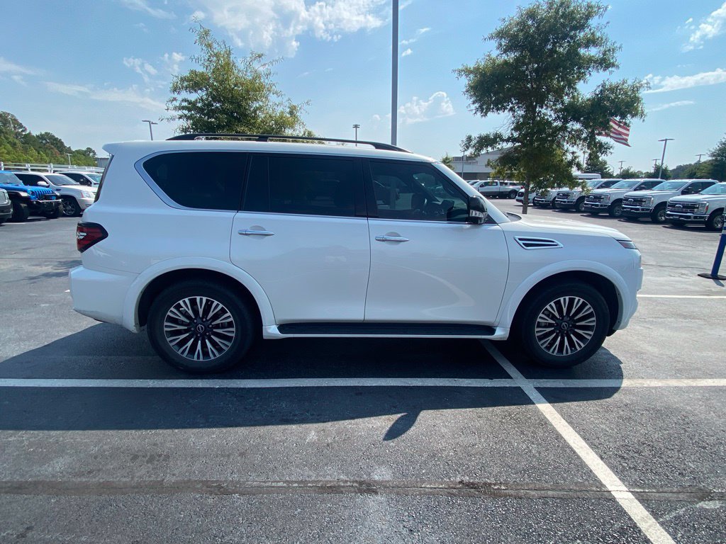 Used 2024 Nissan Armada SL w/ Midnight Edition Package AWD/4WD image 8