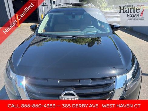 Certified 2025 Nissan Pathfinder Platinum w/ Cargo Package AWD/4WD image 3