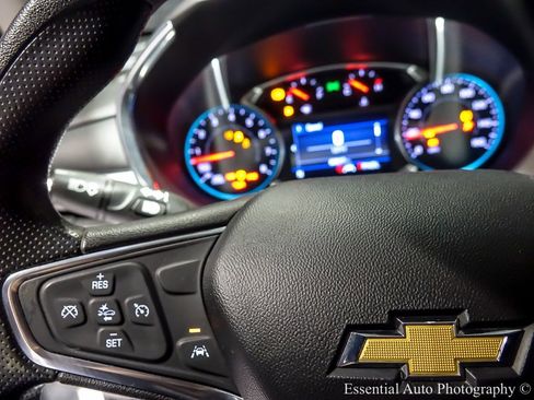 Used 2020 Chevrolet Equinox LT image 17