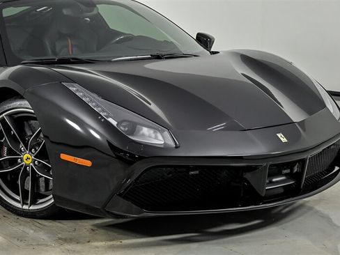 Used 2016 Ferrari 488 GTB RWD image 2
