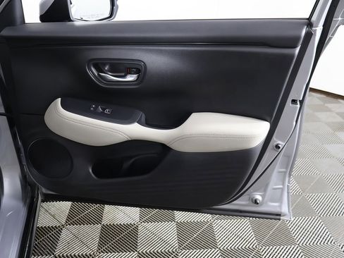 Used 2025 Honda HR-V EX-L image 24
