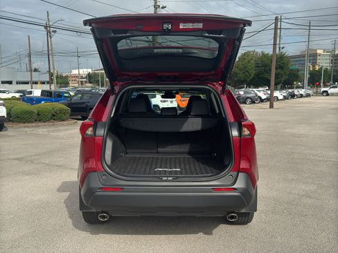 Used 2025 Toyota RAV4 XLE Premium w/ Weather Package FWD image 9