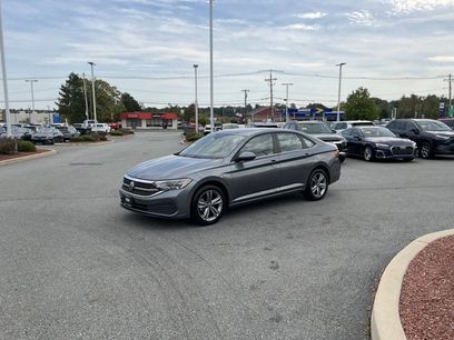 Used 2024 Volkswagen Jetta SE
