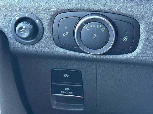 New 2025 Ford Transit 250 148 Medium Roof image 25