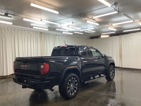 Used 2024 GMC Canyon Denali AWD/4WD image 6