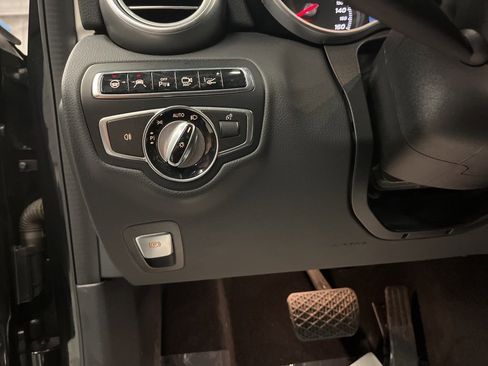 Used 2017 Mercedes-Benz C 300 4MATIC Sedan image 12