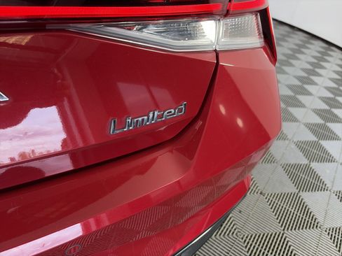 Used 2023 Hyundai Elantra Limited w/ Cargo Package FWD image 16