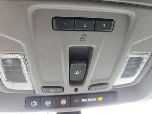 Used 2019 Chevrolet Silverado 1500 LTZ image 50