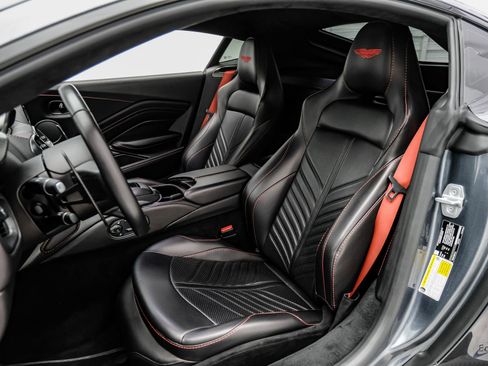 Used 2023 Aston Martin V12 Vantage RWD image 42