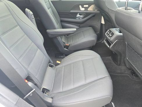 Certified 2026 Mercedes-Benz GLS 450 4MATIC image 21