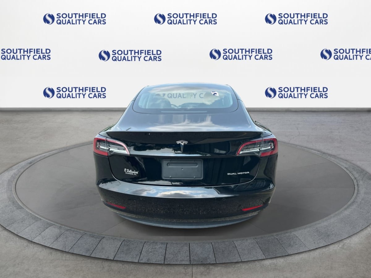 Used 2022 Tesla Model 3 Long Range AWD/4WD image 5
