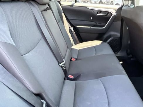 Used 2025 Toyota RAV4 XLE FWD image 26