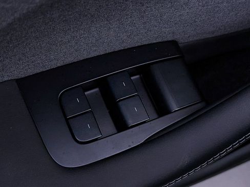 Used 2024 Tesla Model 3 Standard Range RWD image 16