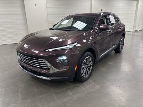 Used 2024 Buick Envision Preferred image 3