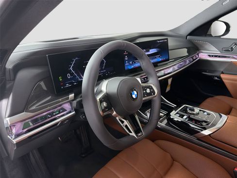 New 2026 BMW 740i w/ Premium Package RWD image 9