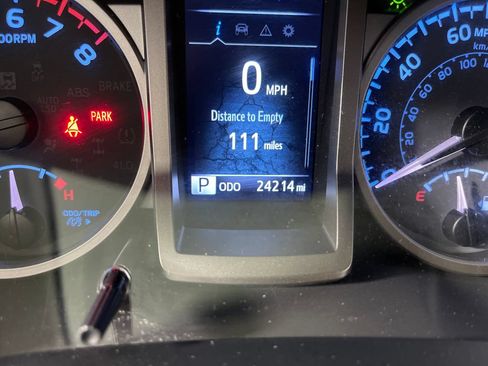 Certified 2023 Toyota Tacoma SR5 RWD image 19