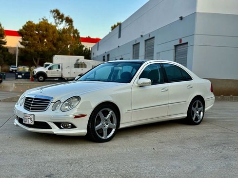 Used 2009 Mercedes-Benz E 350 Sedan image 9
