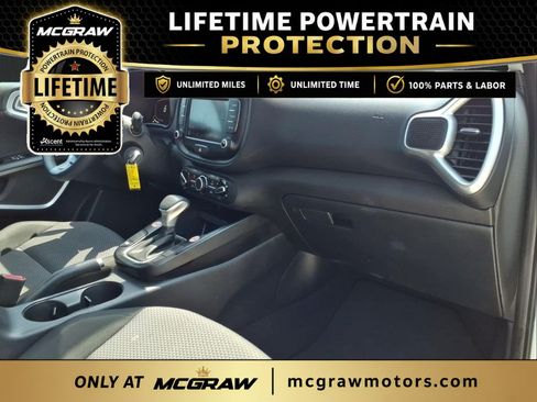 Used 2024 Kia Soul LX w/ Option Group 015 FWD image 11