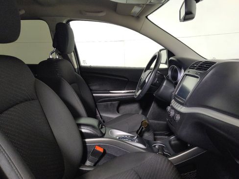 Used 2017 Dodge Journey Crossroad FWD image 21