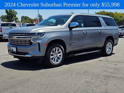 Used 2024 Chevrolet Suburban Premier AWD/4WD image 4