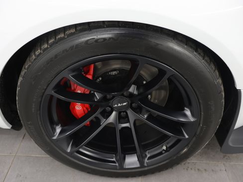 Used 2020 Dodge Challenger SRT Hellcat RWD image 3