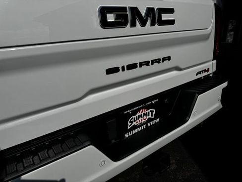 Used 2020 GMC Sierra 2500 AT4 w/ AT4 Premium Package image 32