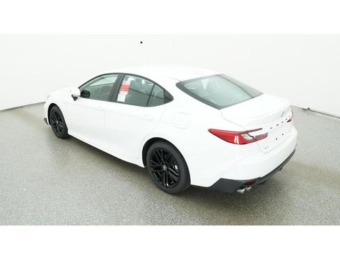 New 2026 Toyota Camry SE image 5