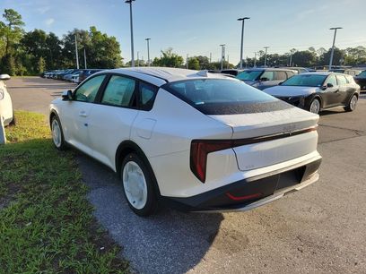 New 2026 Kia K4 EX