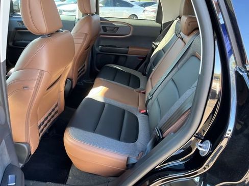 Used 2024 Ford Bronco Sport Outer Banks w/ Tech Package image 3