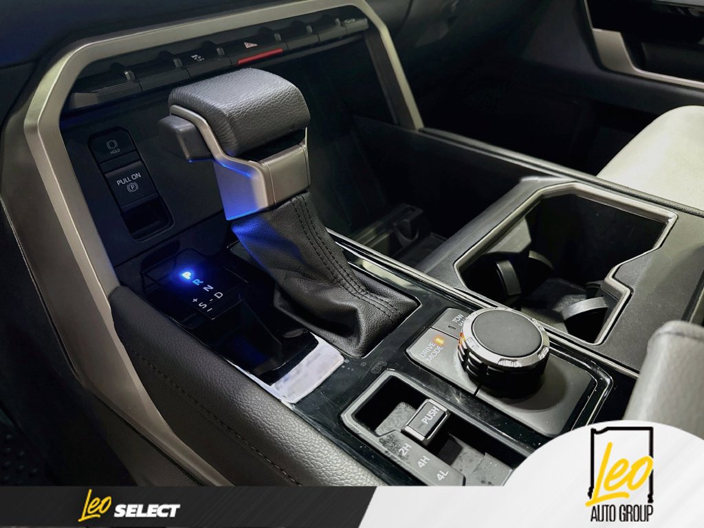 Used 2025 Toyota Tundra Limited AWD/4WD image 21
