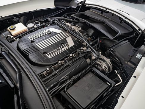 Used 2016 Chevrolet Corvette Z06 image 36