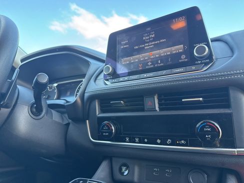 Certified 2024 Nissan Rogue SV image 20