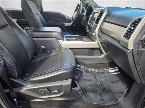 Used 2018 Ford F250 Lariat w/ Lariat Ultimate Package image 21