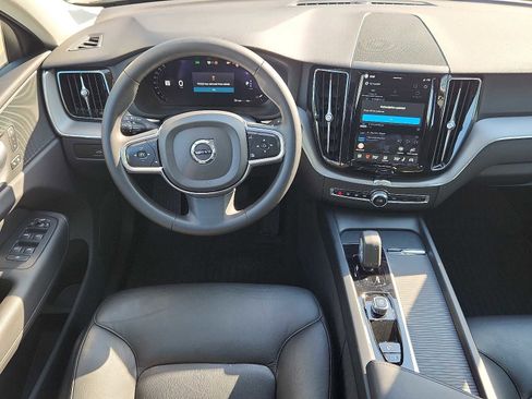 Used 2024 Volvo XC60 B5 Core w/ Protection Package Premier AWD/4WD image 11