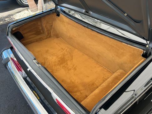 Used 1988 Mercedes-Benz 560 SL image 32
