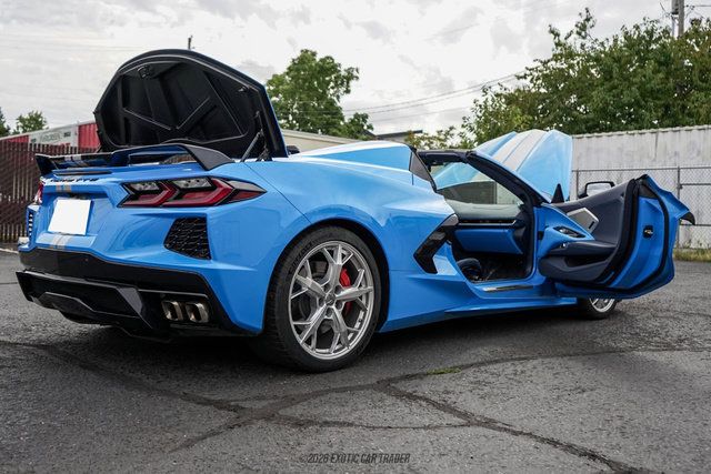 Used 2021 Chevrolet Corvette Stingray Premium Conv w/ Z51 Performance Package RWD image 25