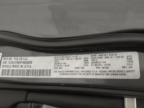 Used 2023 Jeep Grand Cherokee 4WD 4xe image 33