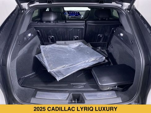 Certified 2025 Cadillac Lyriq Luxury w/ LPO, Floor Liner Package AWD/4WD image 15
