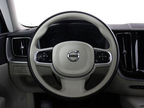 Certified 2023 Volvo XC60 B5 Core w/ Climate Package image 8