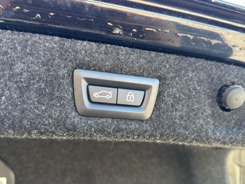 Used 2023 BMW 530i w/ Convenience Package RWD image 10