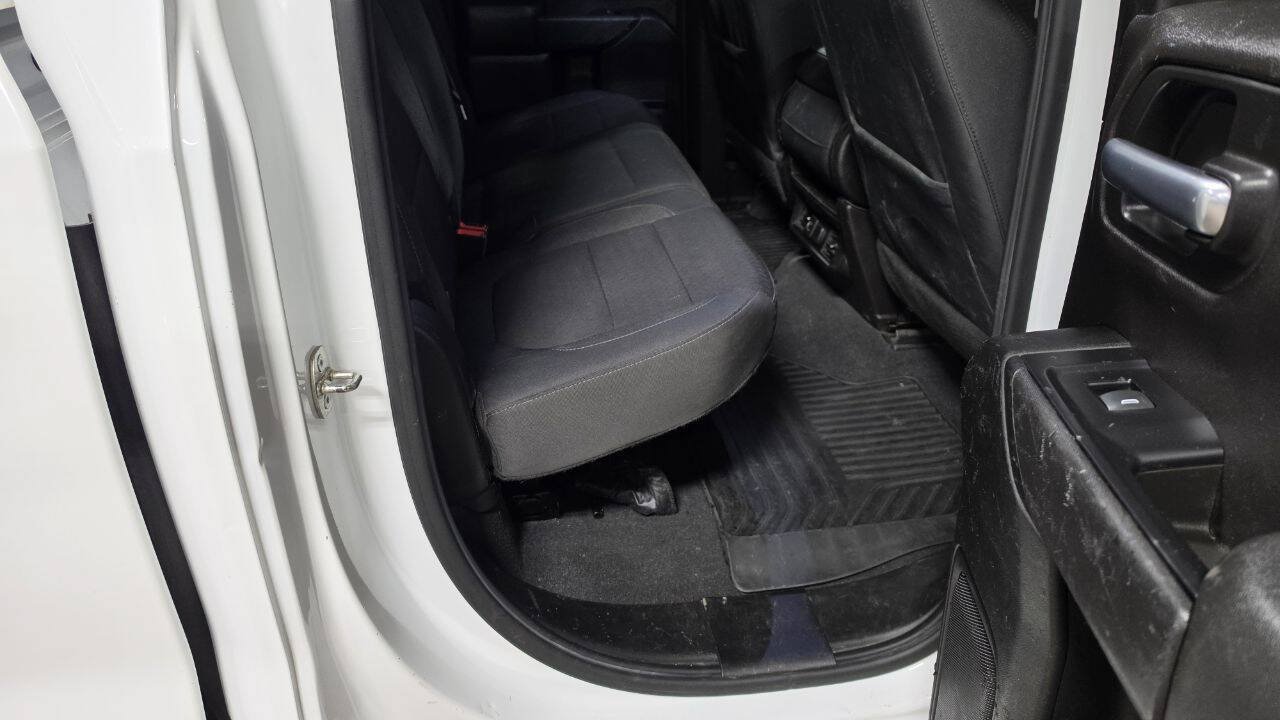 Used 2019 Chevrolet Silverado 1500 LT w/ All-Star Edition AWD/4WD image 17