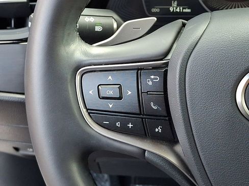 Used 2024 Lexus ES 350 w/ Premium Package image 22