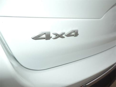 Used 2025 Jeep Grand Cherokee L Limited image 19