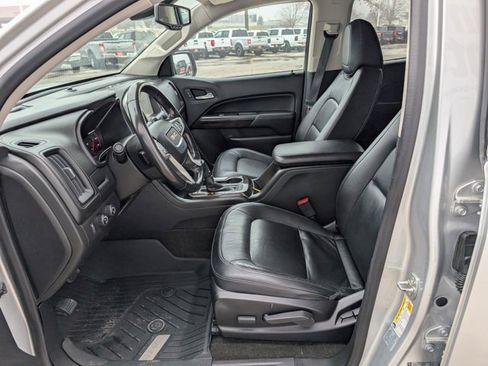 Used 2015 GMC Canyon SLT image 2