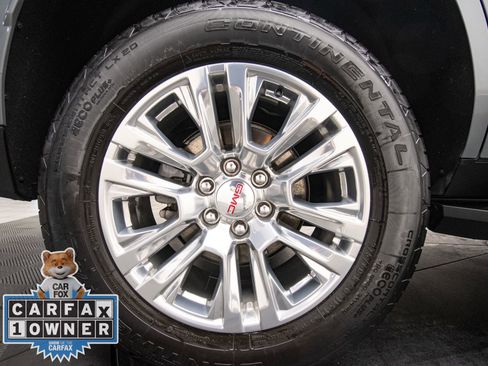 Used 2025 GMC Yukon Denali AWD/4WD image 30
