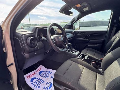 Used 2024 Chevrolet Colorado W/T image 31