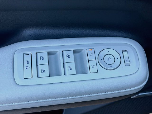 Certified 2026 Hyundai Santa Fe Calligraphy FWD image 19